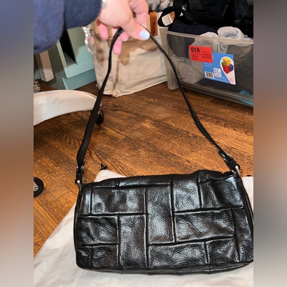 Marc by Marc Jacobs black leather stitch wide shoulder bag / medium size - Picture 7 of 11